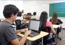 Orientación vocacional: ¿Cómo ayudar a tu hijo cuando está a punto de elegir qué carrera estudiar?