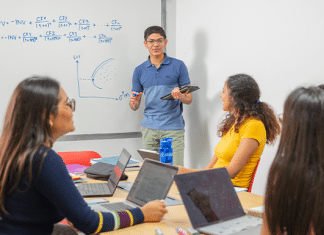 Ruta Internacional: Oportunidades globales desde el primer año