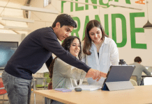 Carrera universitaria con visión global